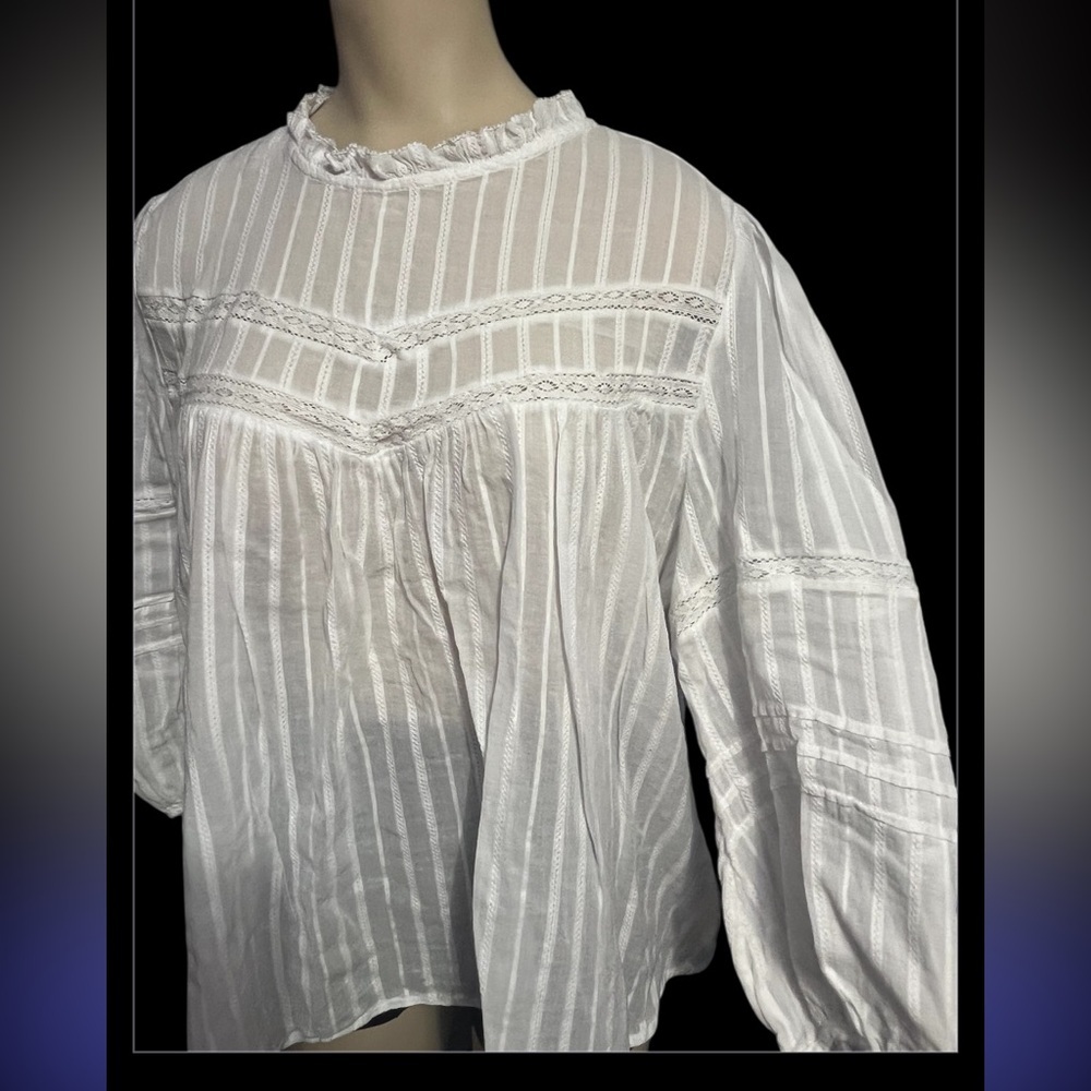 Universal Thread White Textured Blouse - Picture 5 of 12